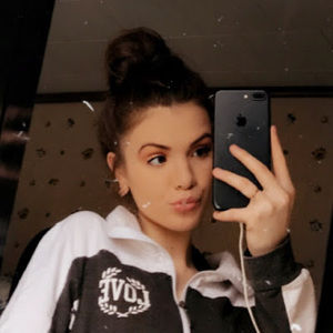 Meet your Posher, Briana